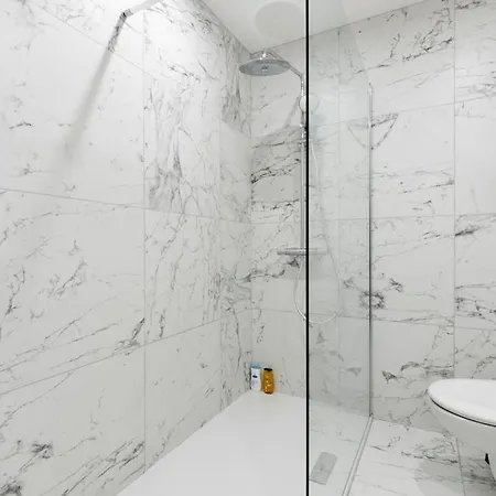 Character In The Heart Of Old Appartamento