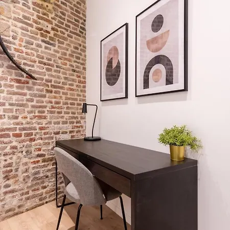 Apartment Character In The Heart Of Old *