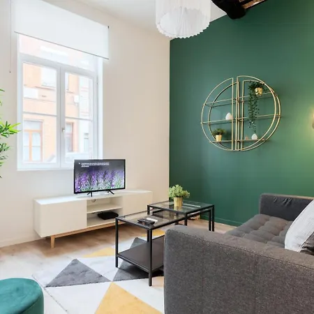 Character In The Heart Of Old Apartment