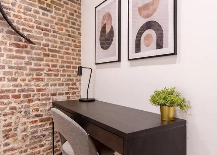 Apartment Character In The Heart Of Old *